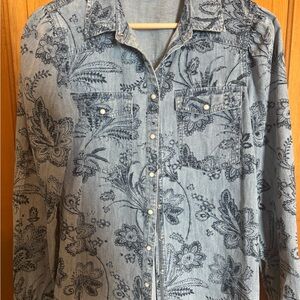 Sundance Blue cotton with floral pattern cowgirl shirt. Size Sm womens. Perfect.